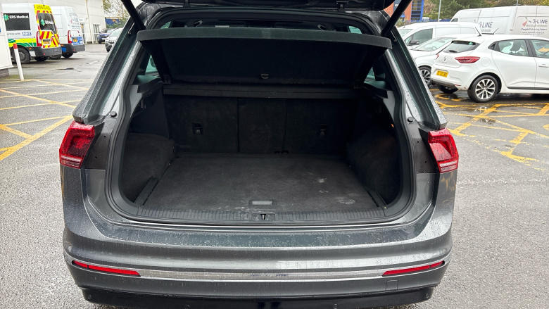 Volkswagen Tiguan 2.0 TSi 180 4Motion R-Line 5dr DSG Petrol Estate